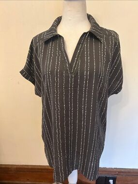 Timeson Gray white stripe short sleeve top Size L EUC